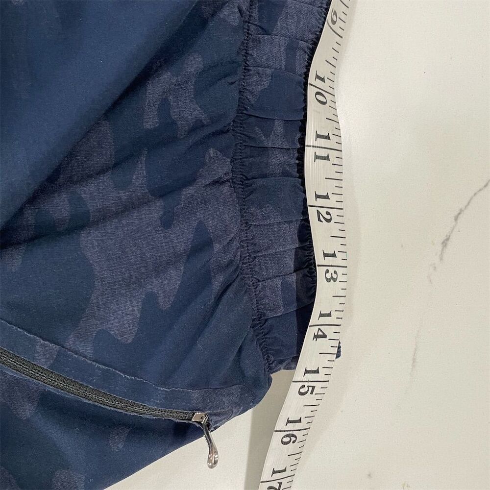 Lululemon Men's Camo Athletic Shorts Size L Navy Running Gym - Picture 7 of 8